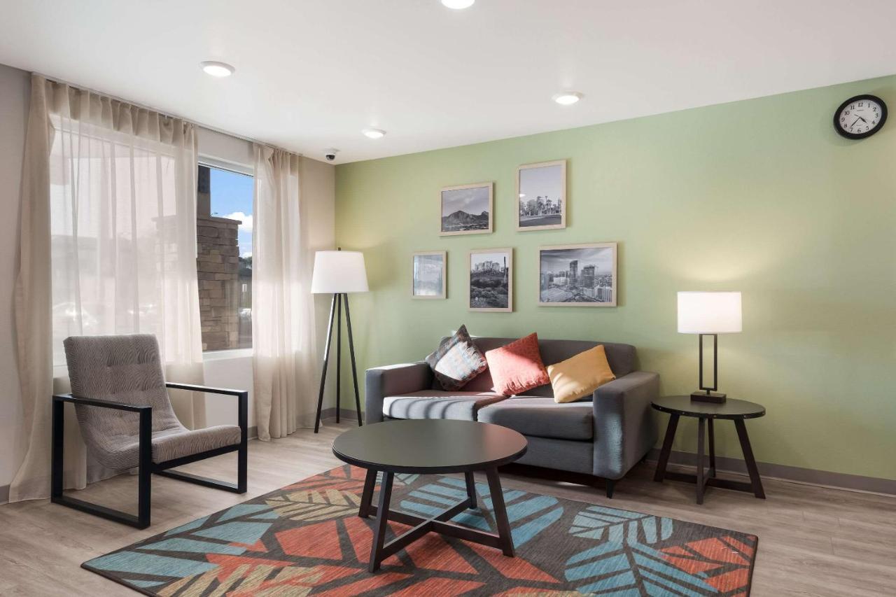 Woodspring Suites Phoenix-Deer Valley 외부 사진
