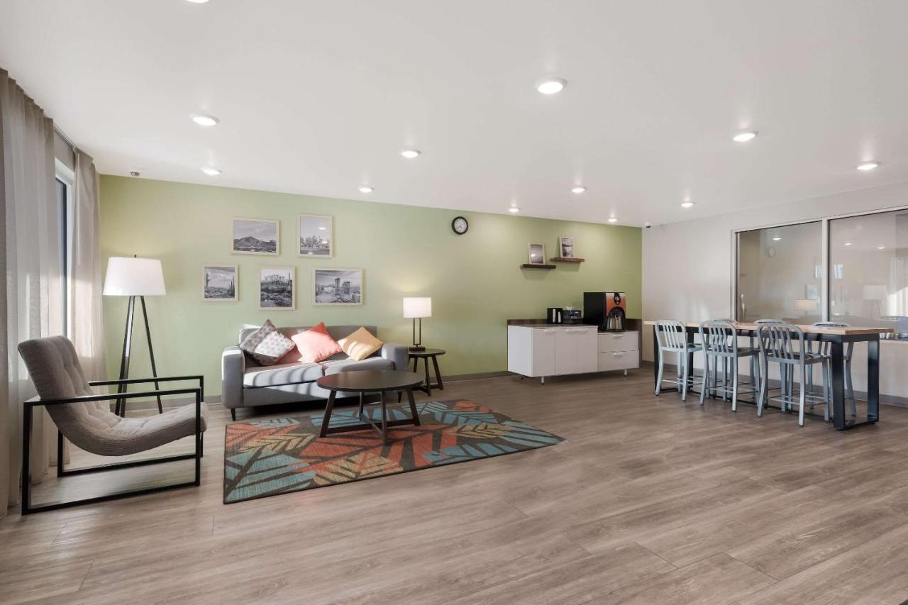 Woodspring Suites Phoenix-Deer Valley 외부 사진
